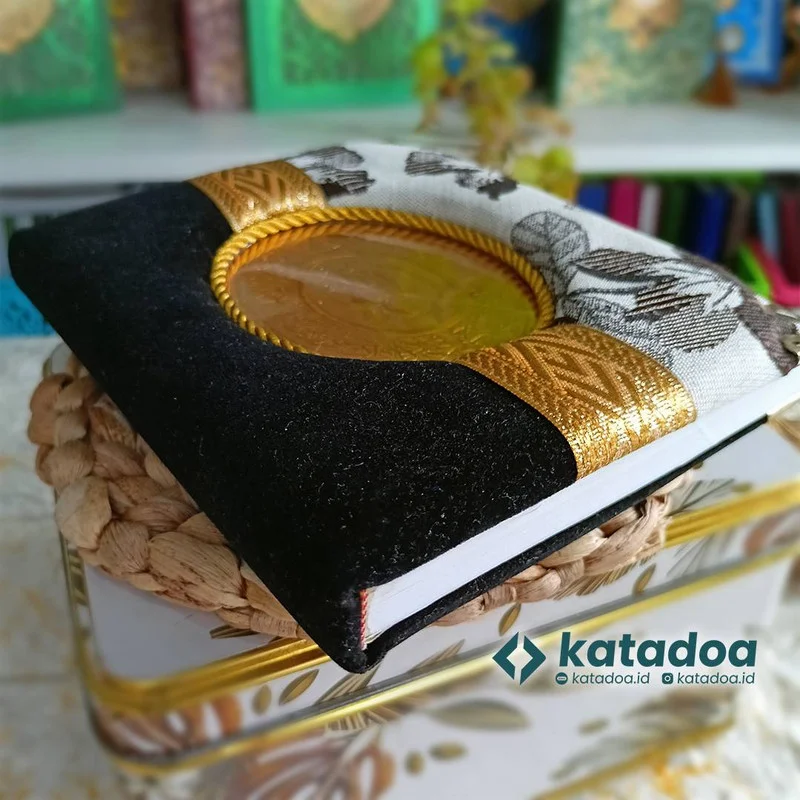 Cetak Yasin di Sebuku – Surat Yasin Tahlil Dan Artinya